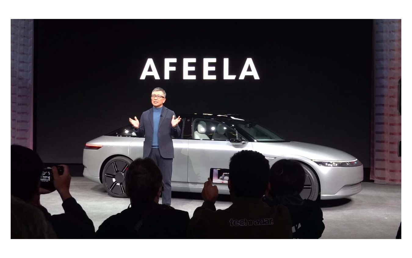 ソニー・ホンダモビリティの水野泰秀 代表取締役会長 兼 CEO。CES 2023で新ブランド名「AFEELA」を発表し、そのプロトタイプも披露した