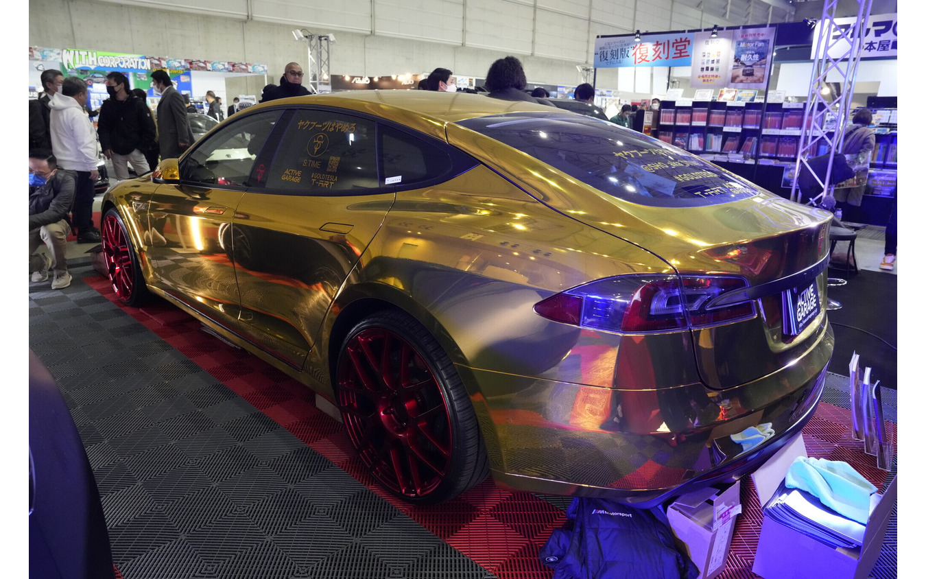 GOLDTESLA（東京オートサロン2023）