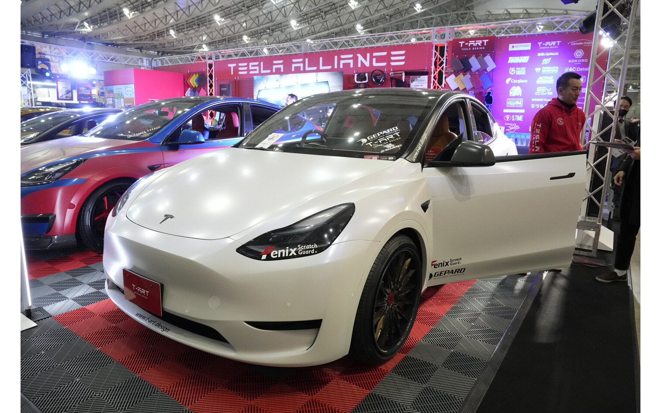 T-ART MODEL Y MATTE WHITE(東京オートサロン2023)