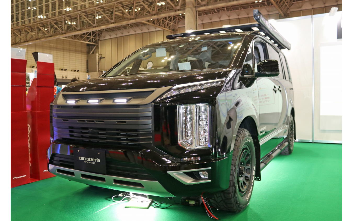 車内Wi-Fiを装備したcarrozzeria最新楽ナビ搭載キャンピングカーを展示…ジャパンキャンピングカーショー2023