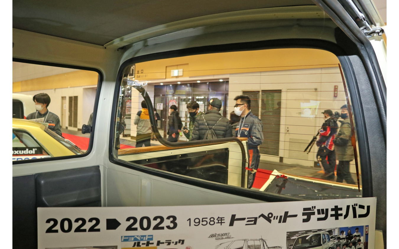 “見えない”手間が凄い! 学生の情熱がカスタムしたハイエース…大阪オートメッセ2023