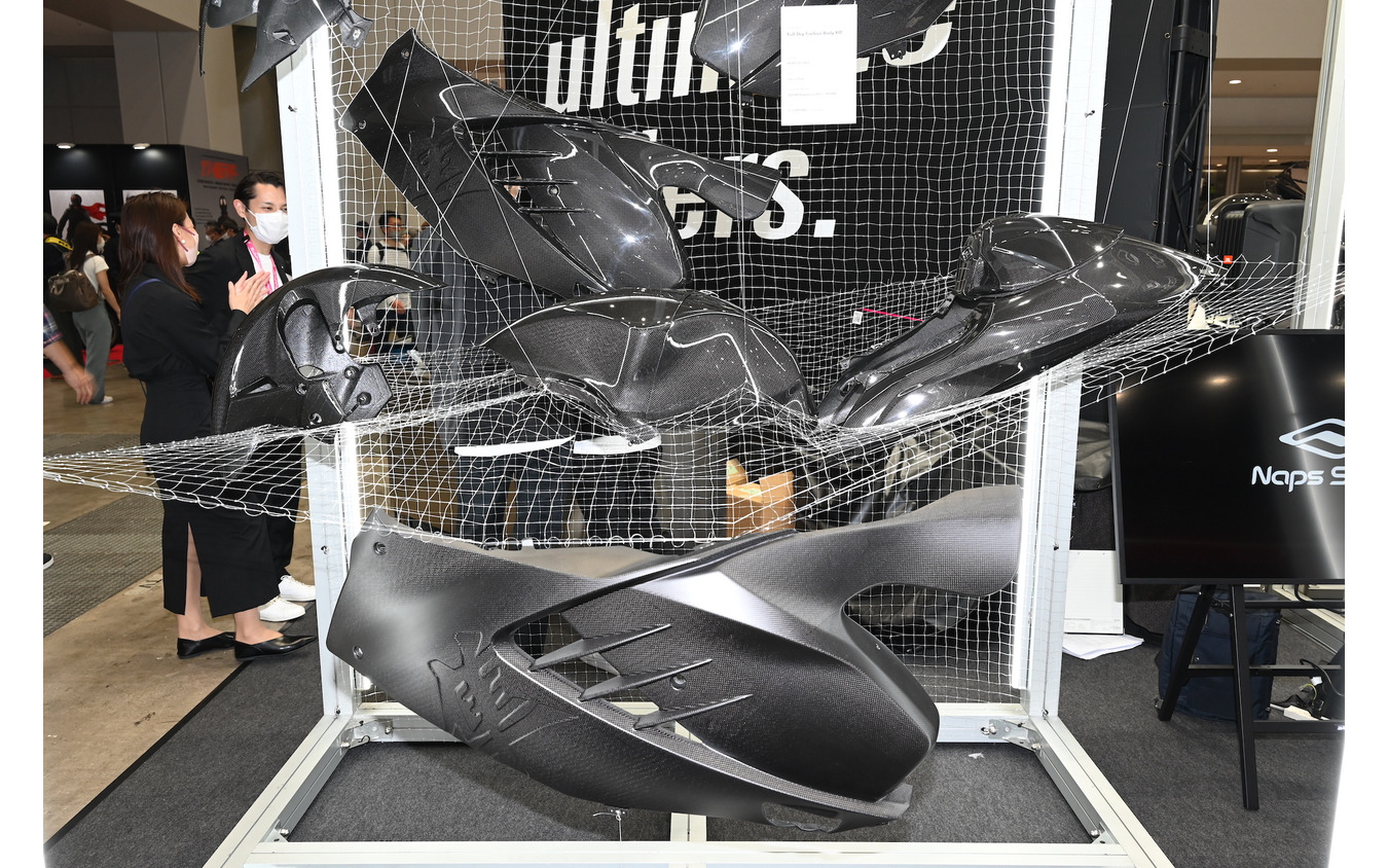 NSMP-01 フルドライカーボンボディ KIT SUZUKI Hayabusa 2021-MODEL(東京モーターサイクルショー2023)