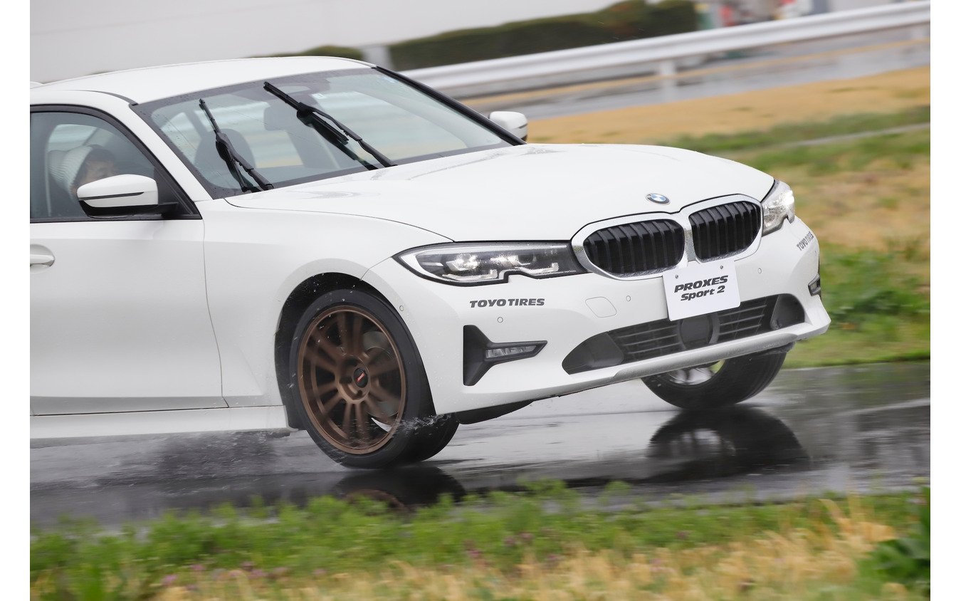 トーヨータイヤ『プロクセス・スポーツ2』
