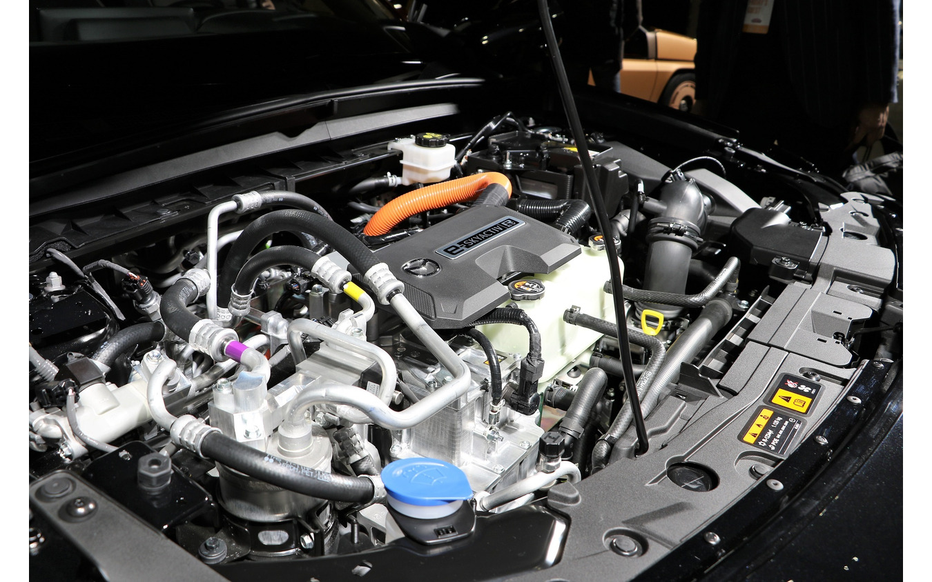 マツダ MX-30e-SKYACTIV R-EV(欧州仕様)