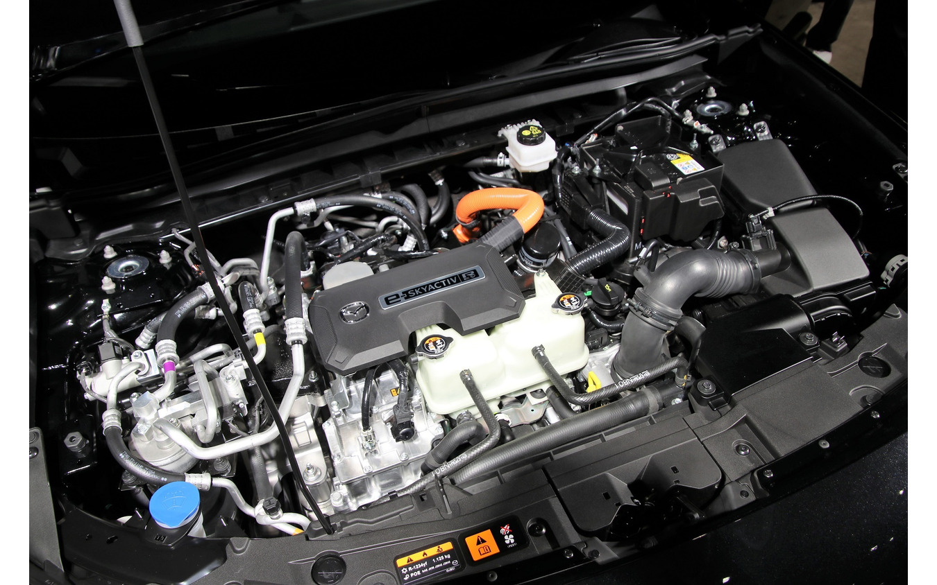 マツダ MX-30e-SKYACTIV R-EV(欧州仕様)