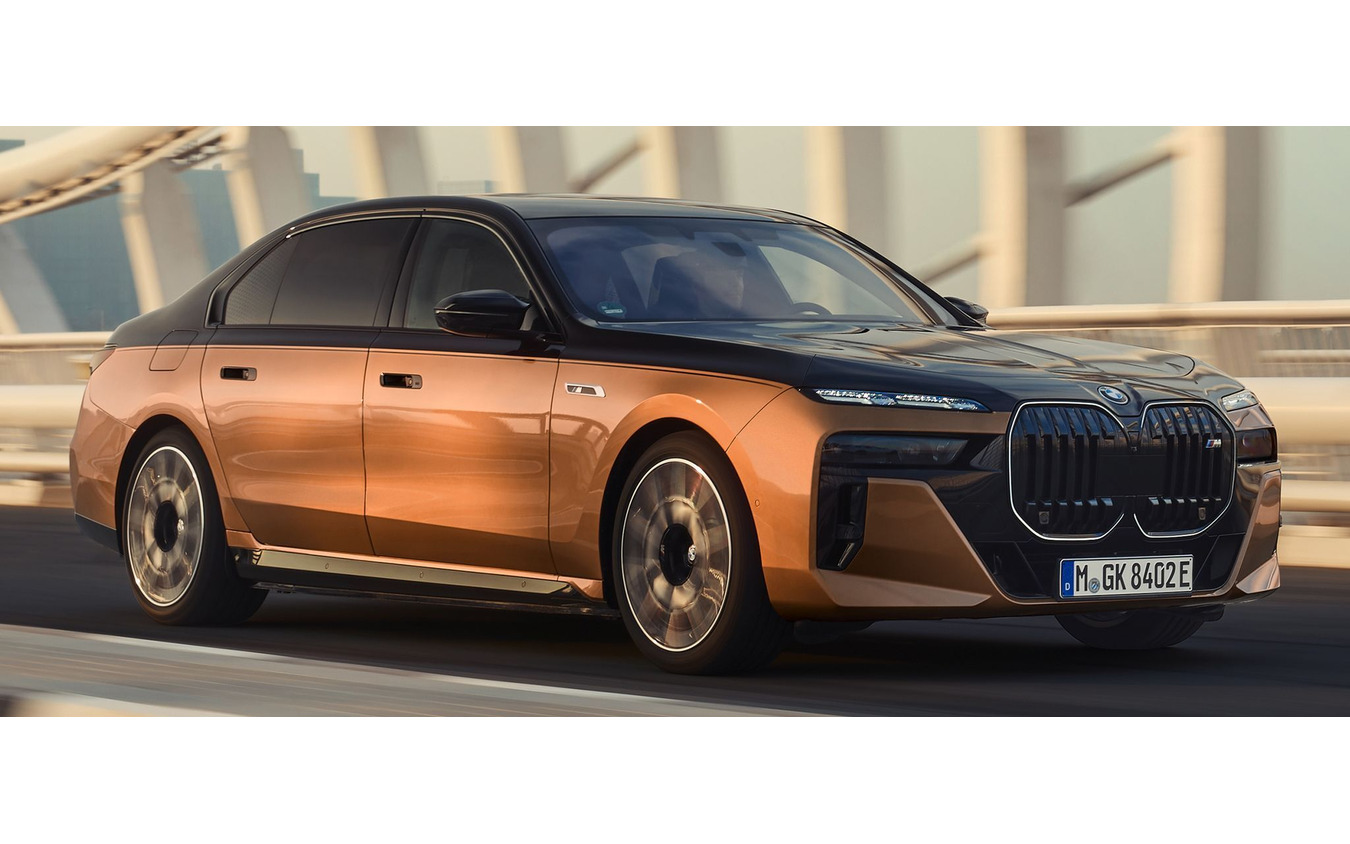 BMW i7 の「M70 xDrive」