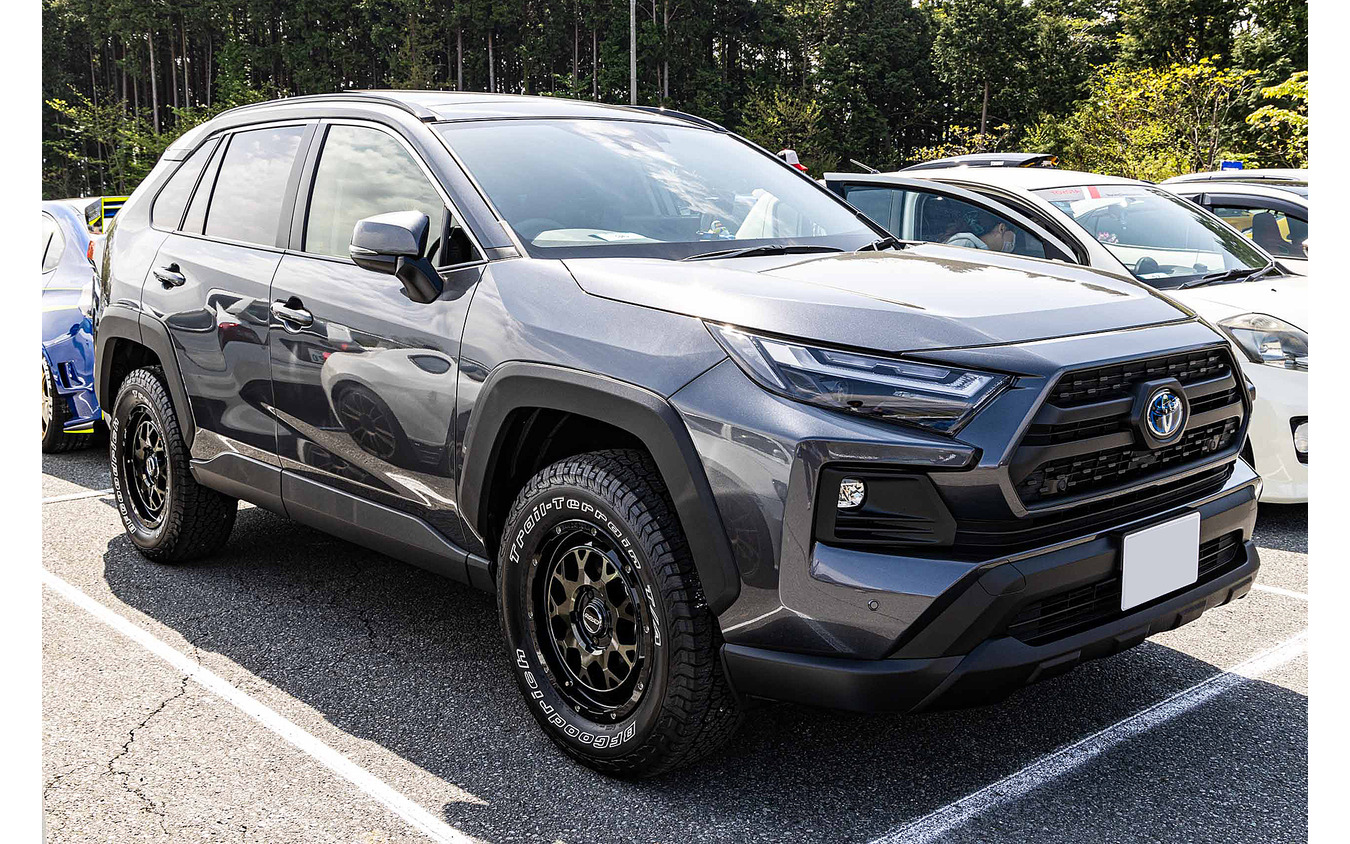 トヨタ RAV4×チームデイトナ M9