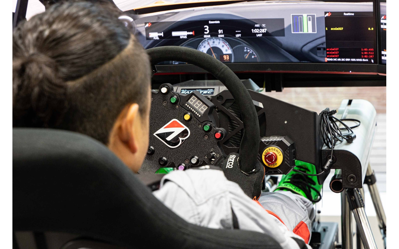 ブリヂストンがe-モータースポーツに本気!本格ドライビングレッスンが凄すぎる
