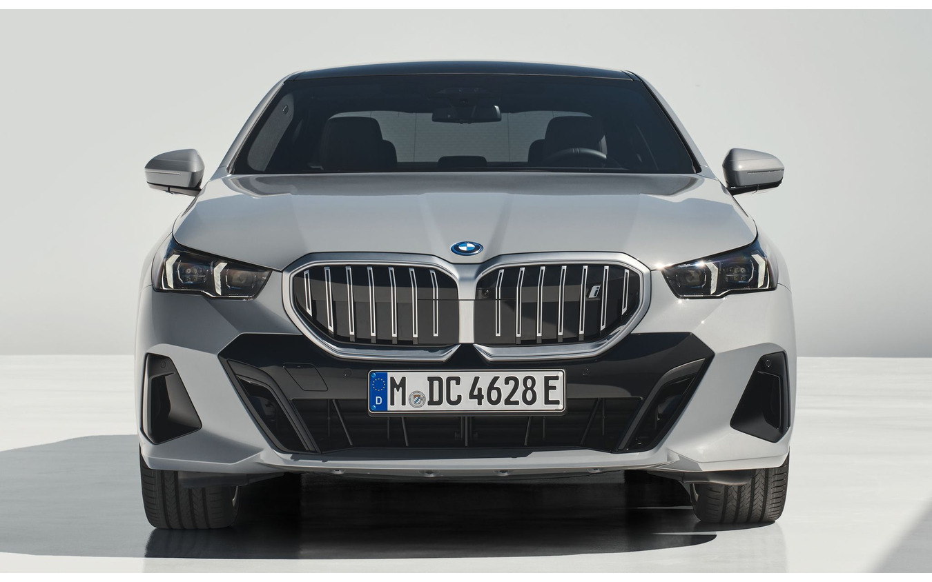 BMW i5 の「eDrive40」