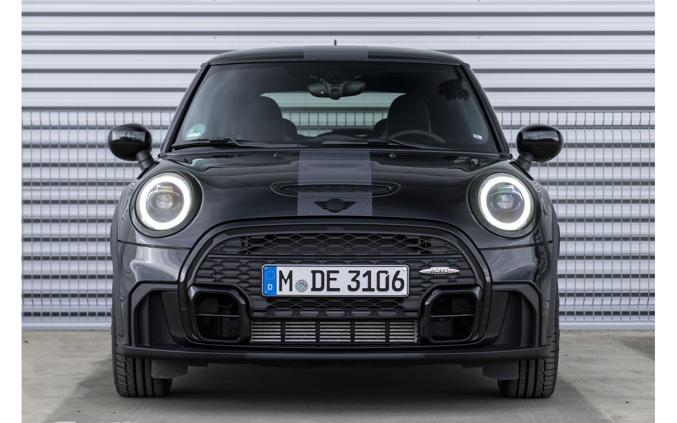 MINI ハッチバック最強「JCW」、6速MTのみの限定車…グッドウッド MINI ハッチバック最強「JCW」、6速MTのみの限定車…グッドウッド