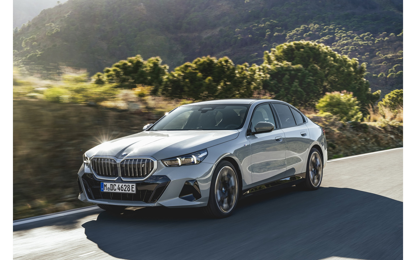 BMW i5 eDrive40 Mスポーツ