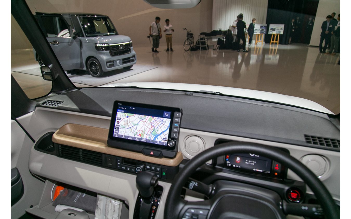 【ホンダ N-BOX 新型】ポイントは視覚効果…運転のしやすさと車内空間の快適性