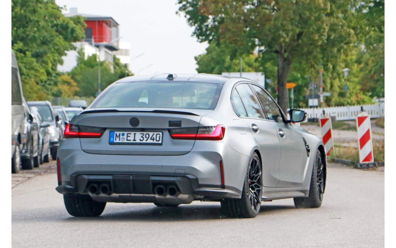 BMW M3セダン 改良新型プロトタイプ（スクープ写真）