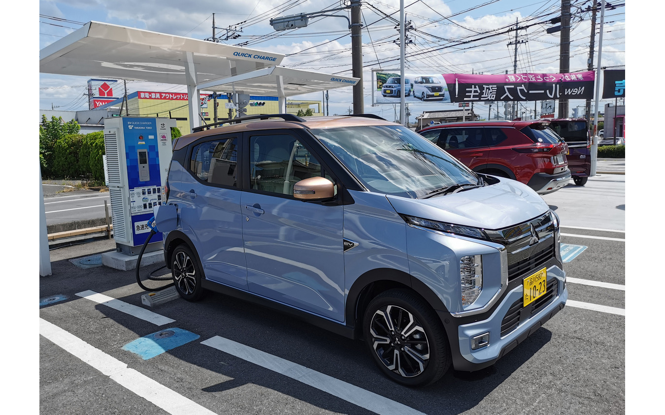 日産ディーラー「プリンス本庄」での充電で、充電器の出力の重要性を再確認