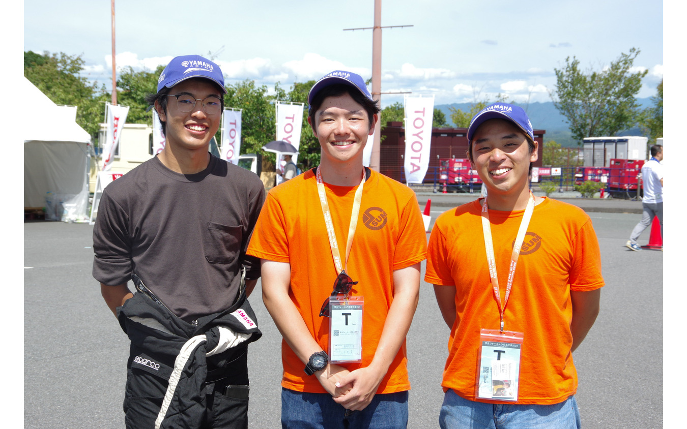「失敗し学べることも学生フォーミュラの良さ」と話してくれた静岡大学チームの川井さん（左）、山本さん（中央）、堀口さん（右）
