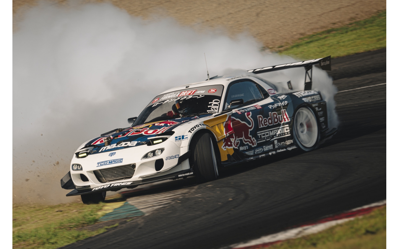 マッド・マイク選手のRX-7(Formula Drift Japan Rd.4 SUGO)