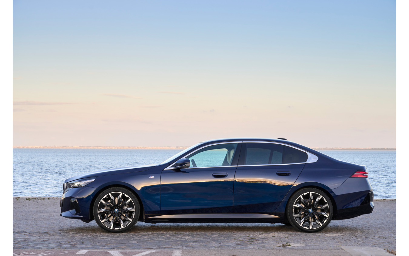 BMW i5 eDrive40