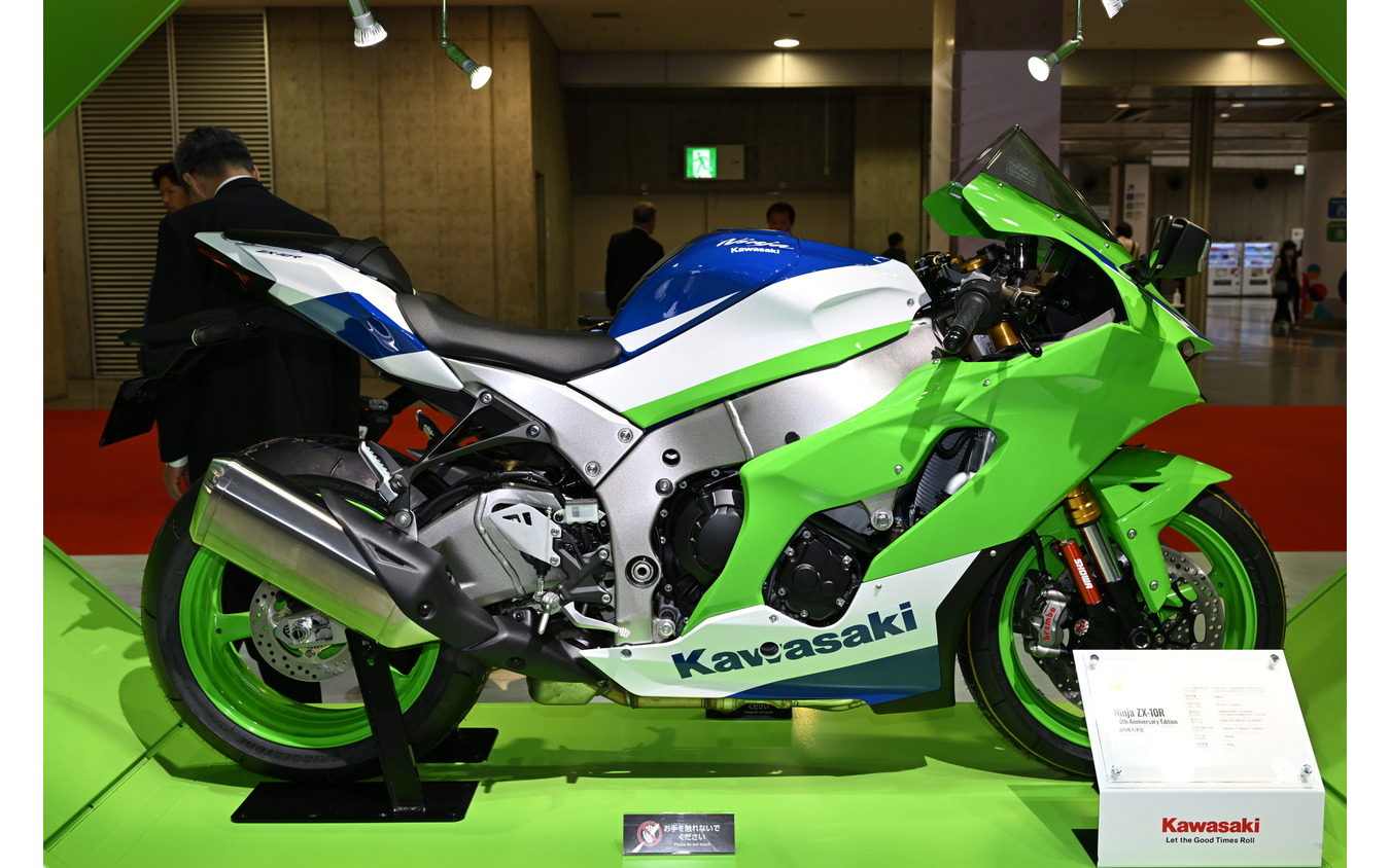 カワサキ Ninja ZX-10R 40th アニバーサリーエディション（ジャパンモビリティショー2023）