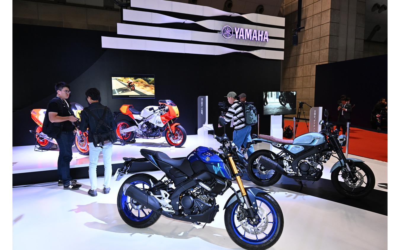 ジャパンモビリティショー2023に展示されたヤマハの新型125ccシリーズ。