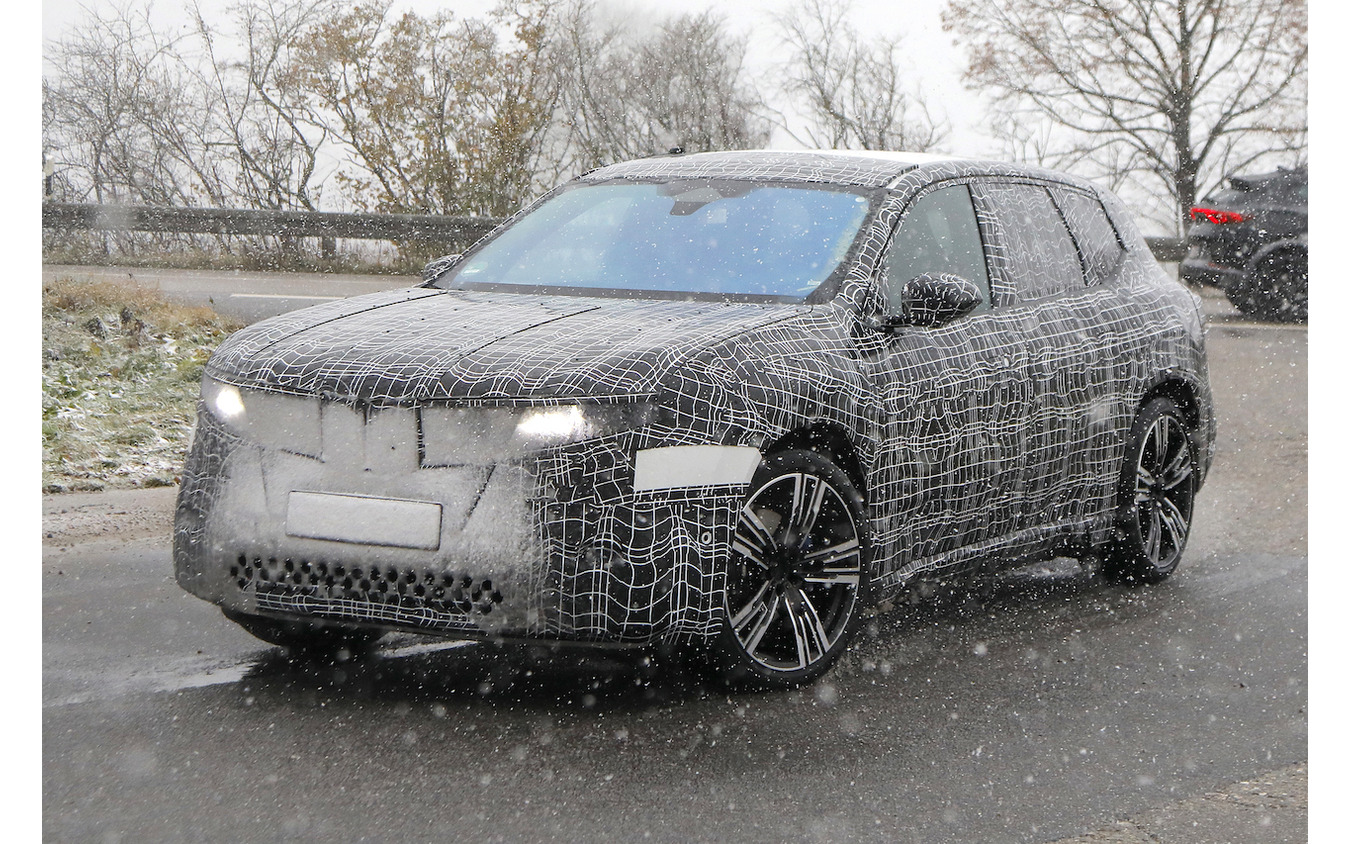BMW iX3 後継モデルの「ノイエ・クラッセSUV」プロトタイプ(スクープ写真)