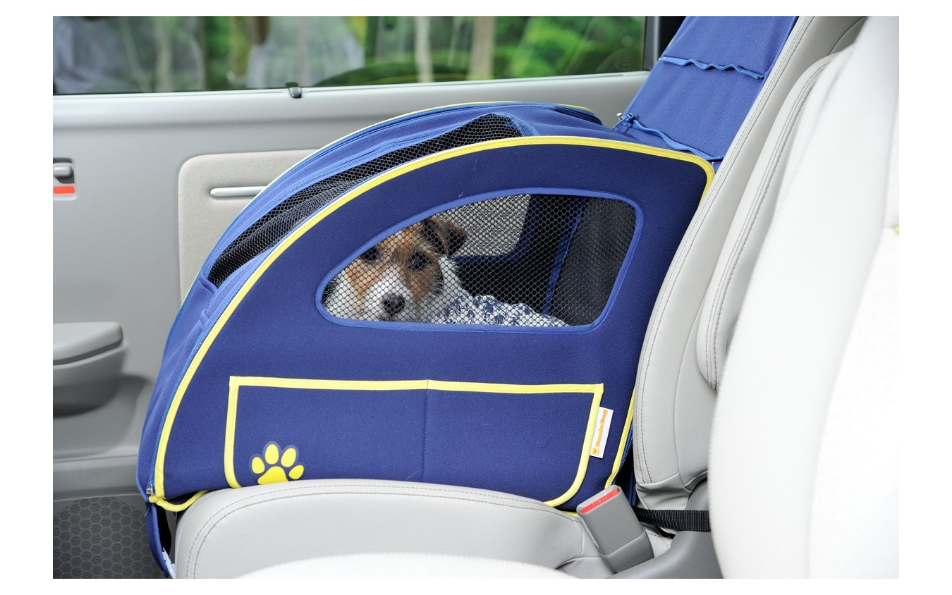 ホンダ車の愛犬用純正アクセサリー「ホンダドッグシリーズ」(ステップワゴン装着例)