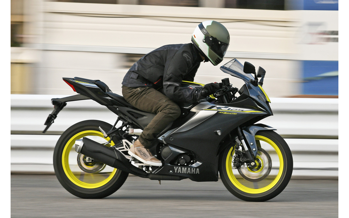 ヤマハ YZF-R125