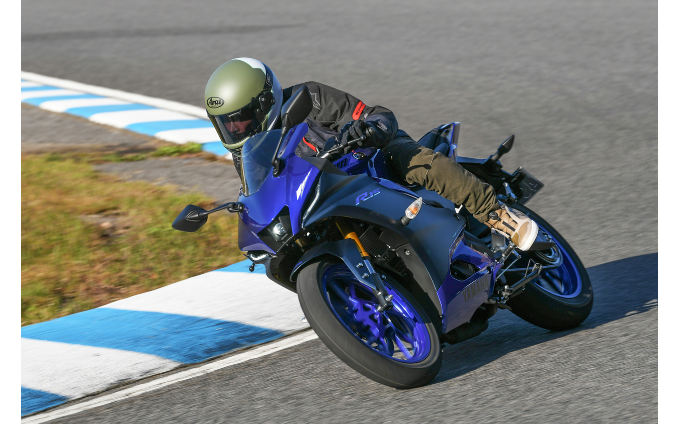 ヤマハ YZF-R15