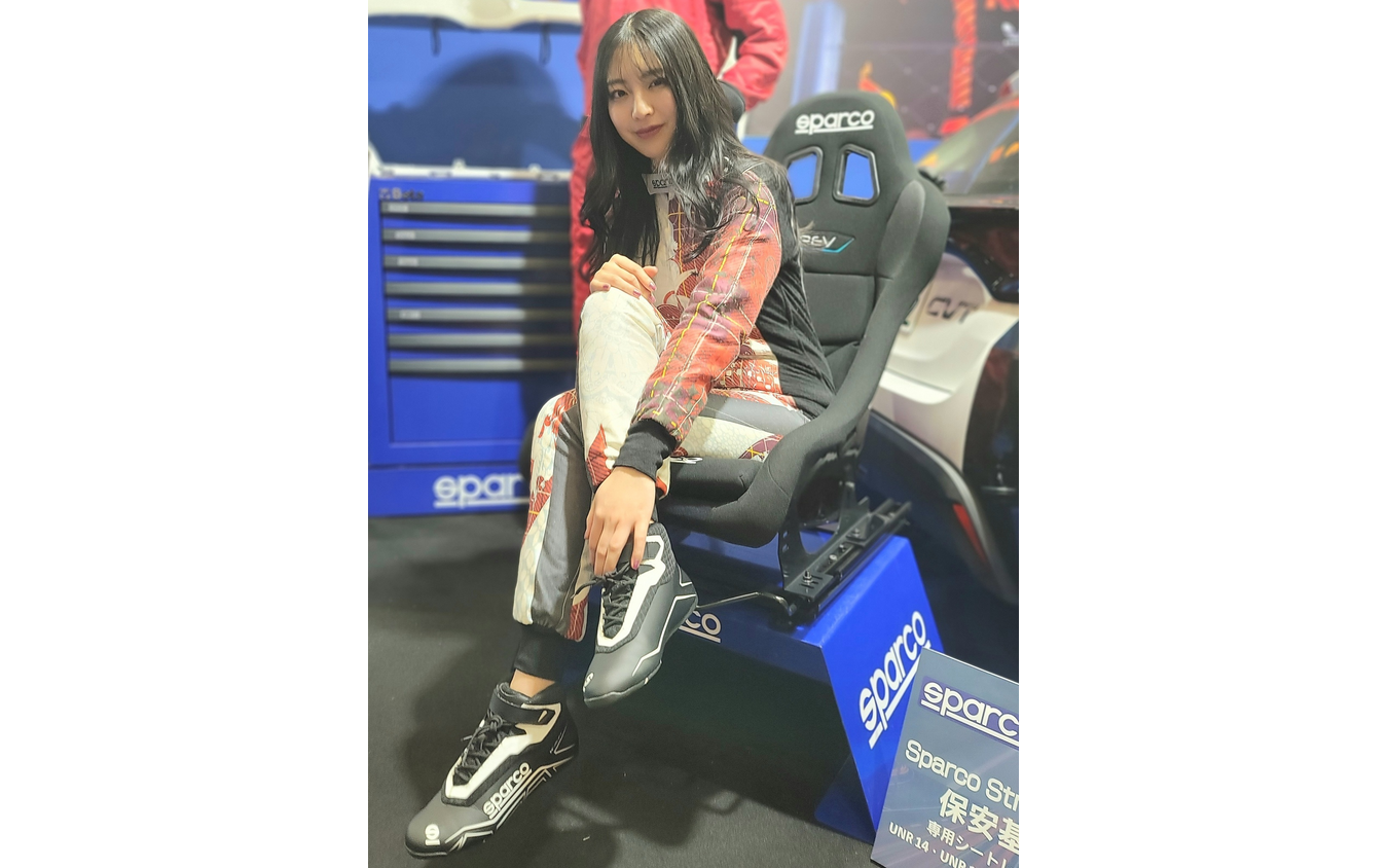 エンパイヤ自動車(SPARCO)
