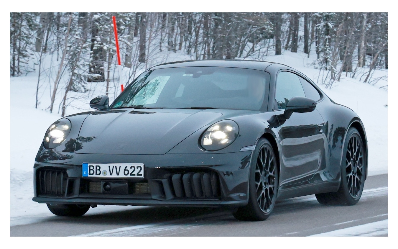 ポルシェ 911 改良新型プロトタイプ(スクープ写真)