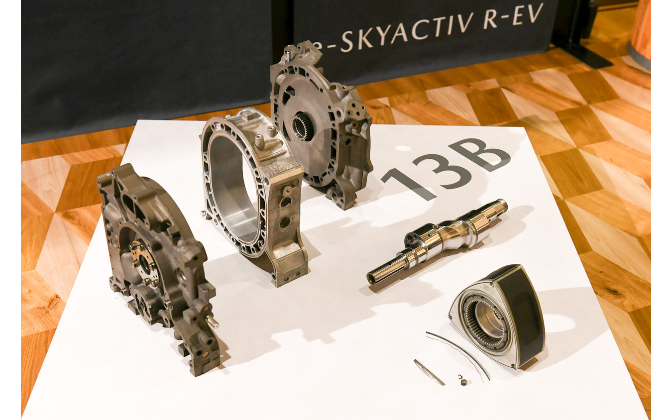 RX-8に搭載された「13B型」ロータリーエンジン