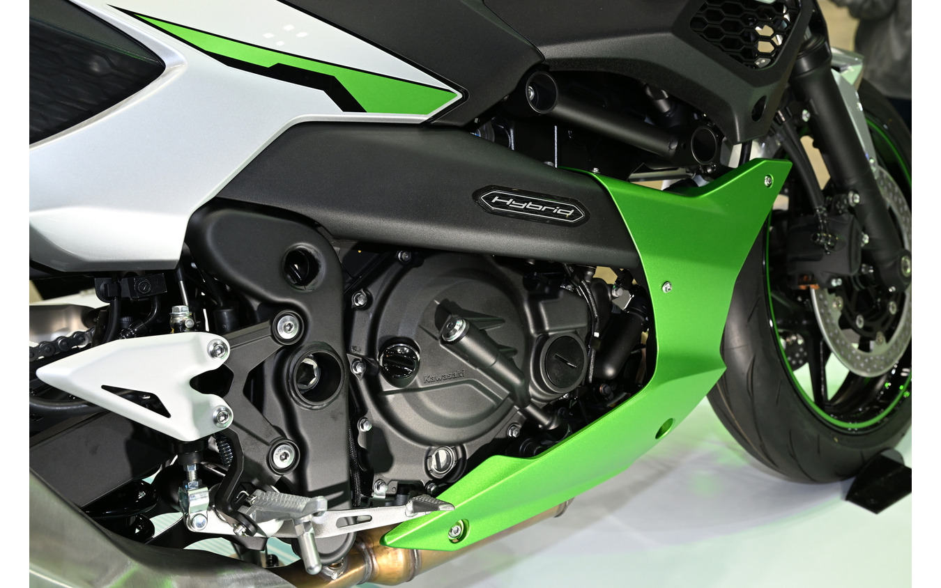 カワサキ Z7 Hybrid(東京モーターサイクルショー2024)