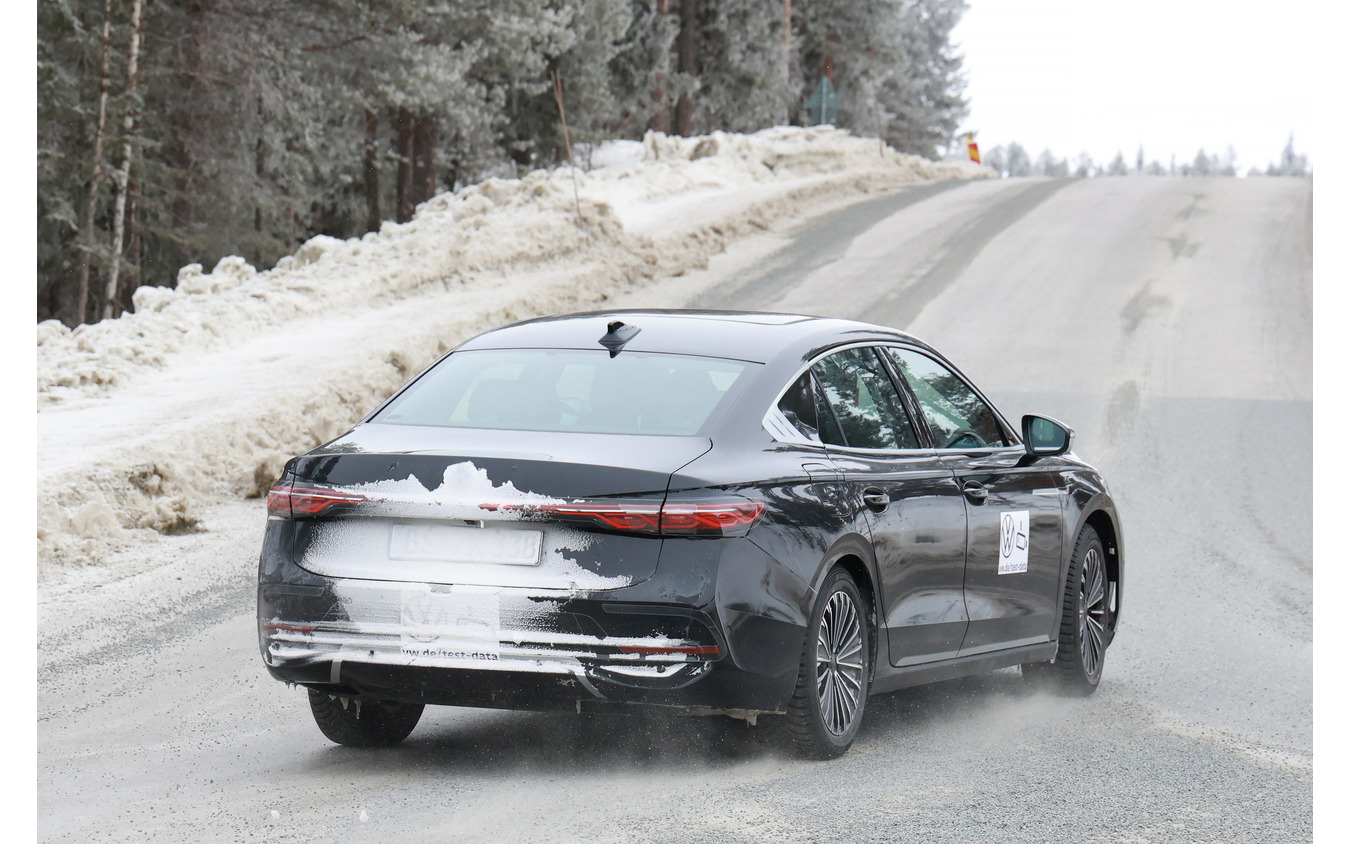 VW ゴルフ ジェッタ後継モデル プロトタイプ(スクープ写真)