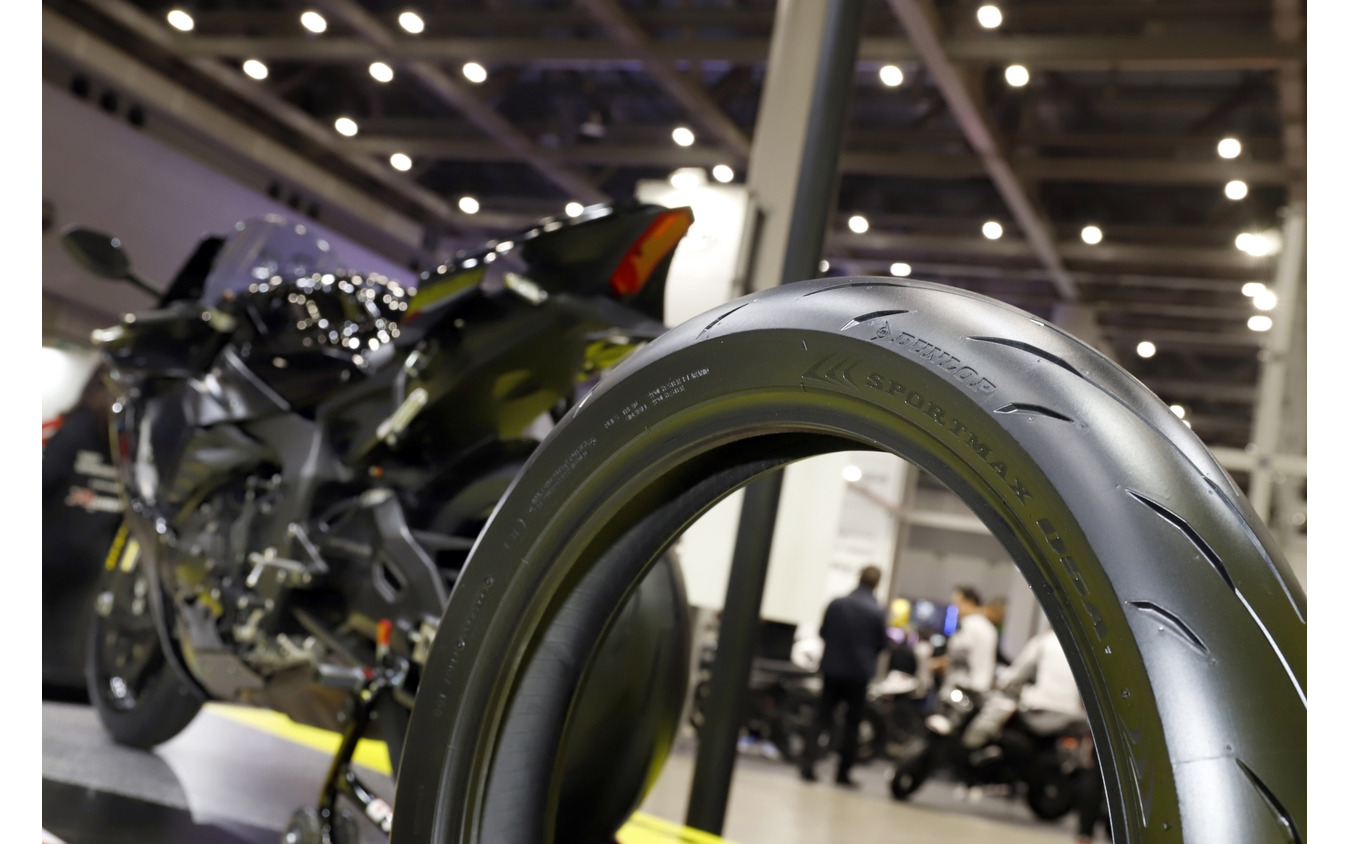 ダンロップ(住友ゴム工業)…東京モーターサイクルショー2024