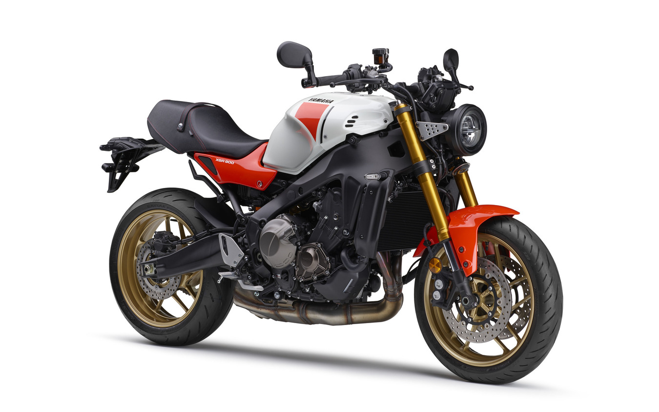 ヤマハ XSR900 ABS(ホワイトI)