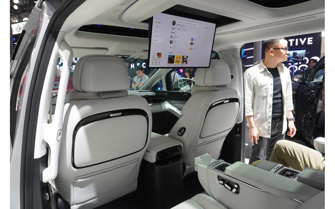 XPENG X9(北京モーターショー2024)