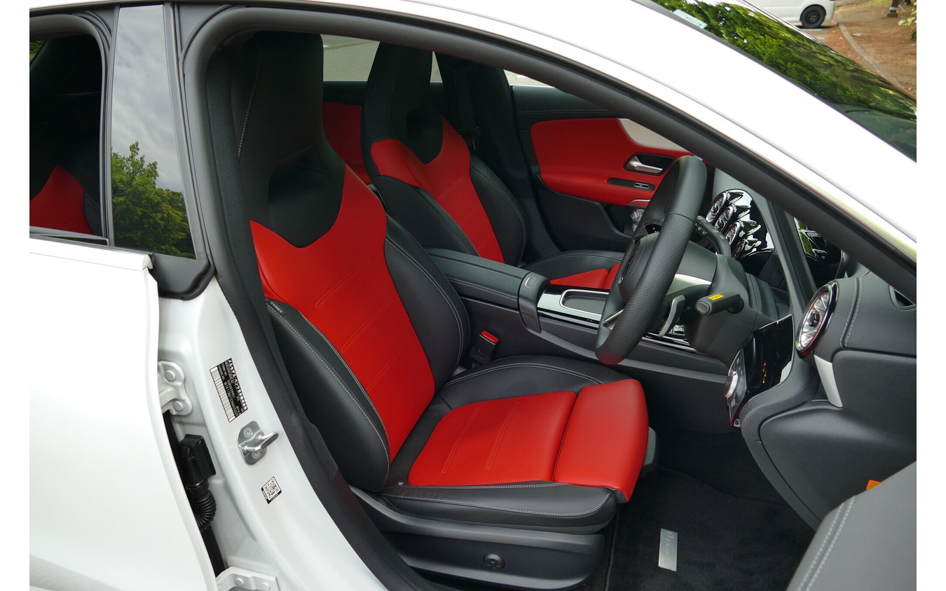 メルセデスベンツ CLA 200d シューティングブレーク