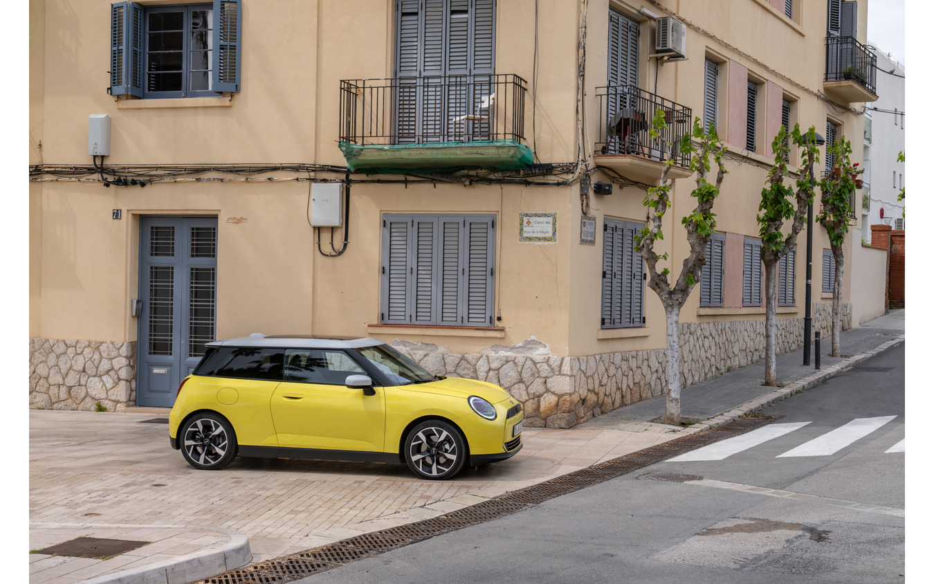 MINI クーパー SE