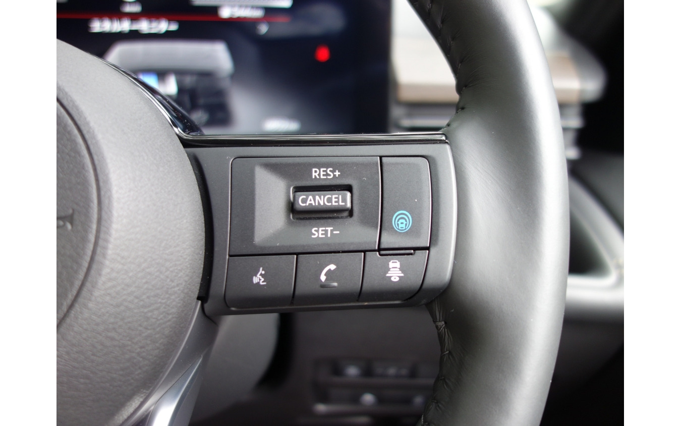 日産 セレナのプロパイロットスイッチ