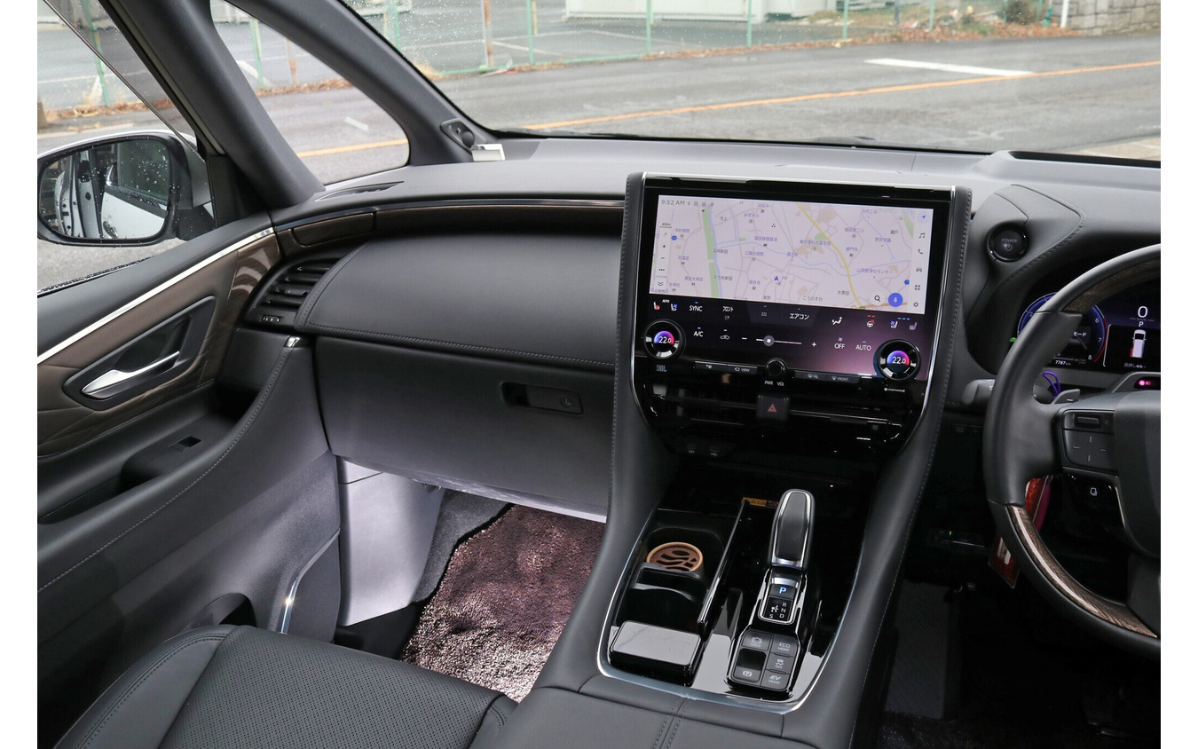 スピーカー交換だけで、ここまで高音質化することを体感するには絶好のデモカーとなった。