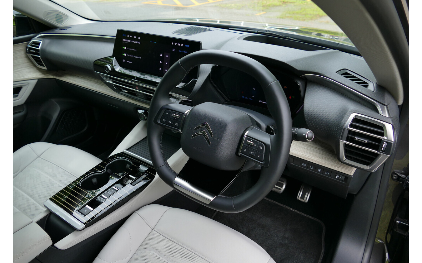 シトロエンC5 X HYPNOS PLUG-IN HYBRID