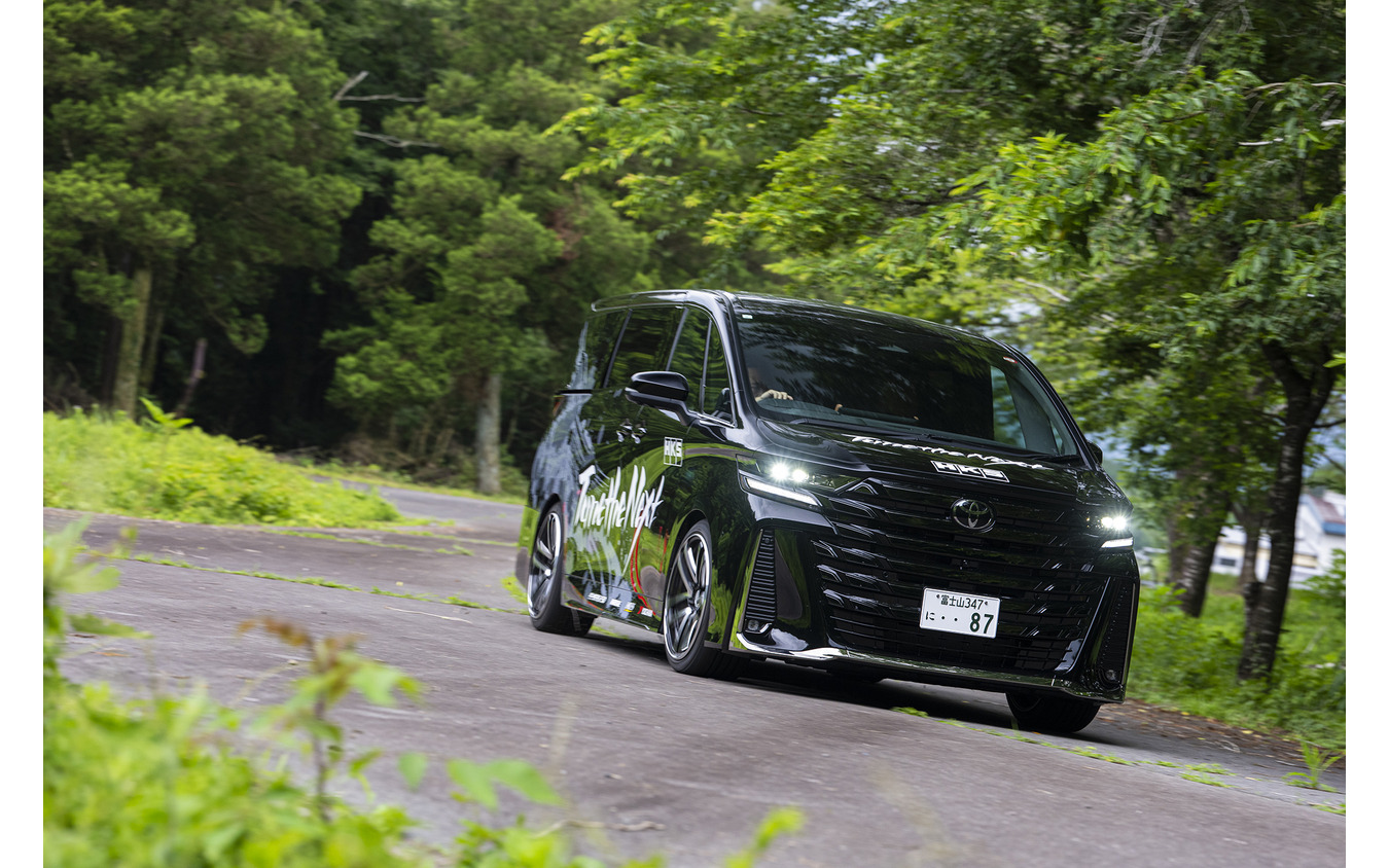 新型アルファード ヴェルファイア用 車高調整式サスペンション「HKS HIPERMAX S」