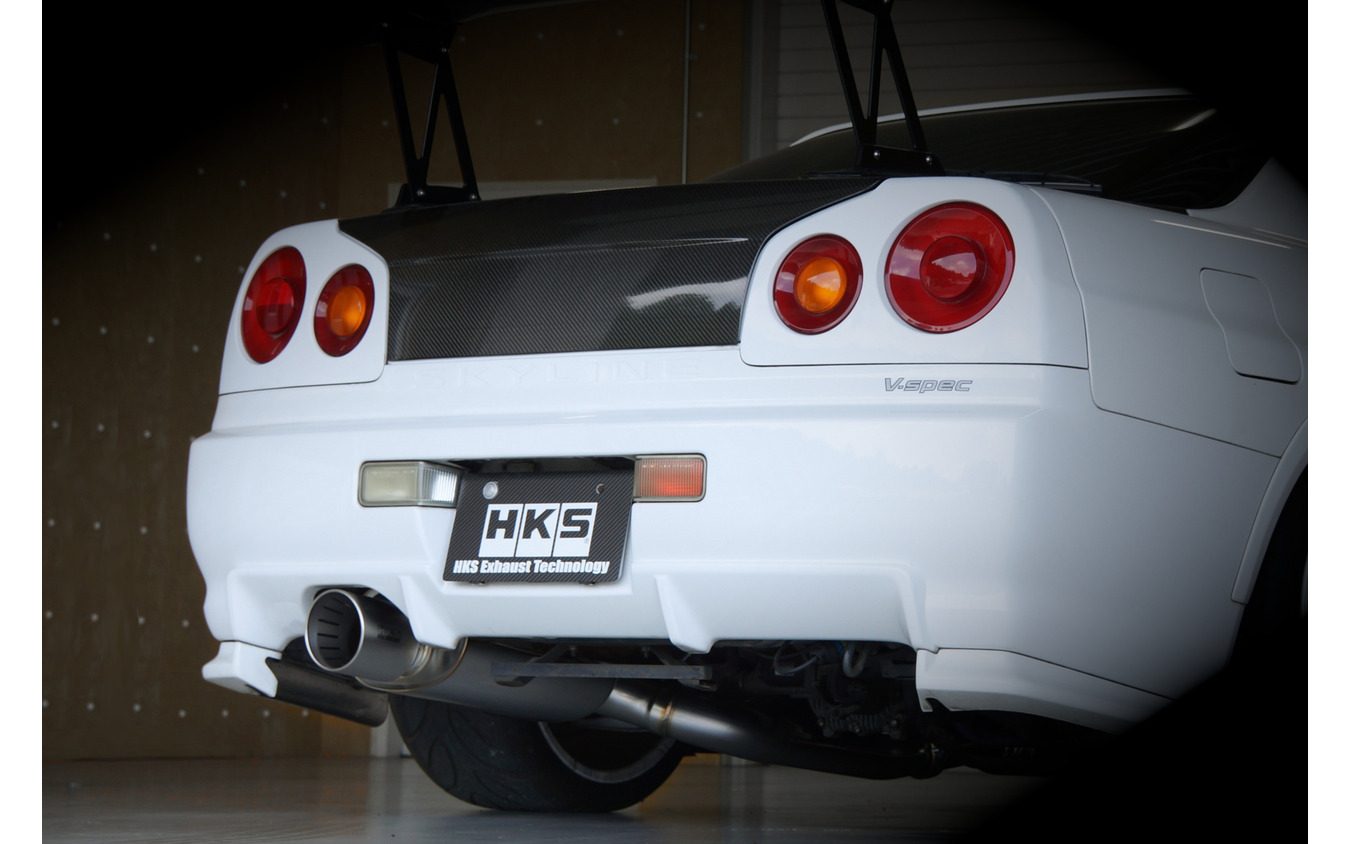 HKSのスーパーターボマフラー・アーバンマットエディションに