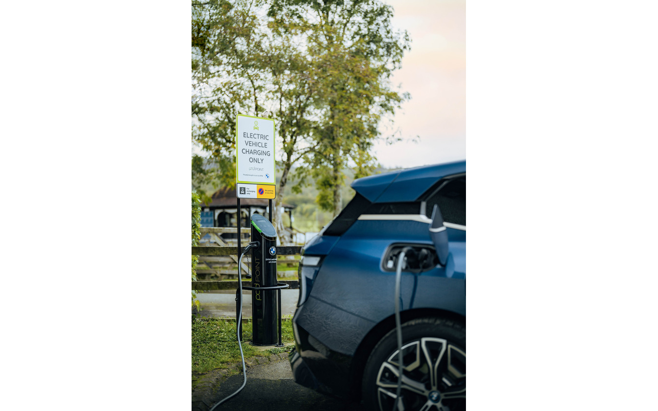 BMWが英国の国立公園と提携しEV充電ポイントを拡充