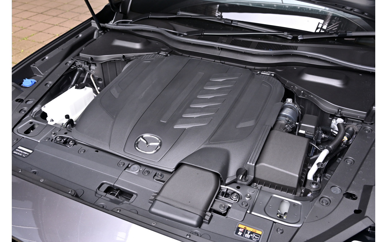 マツダ CX-60の3.3リットル直列6気筒ディーゼルエンジン