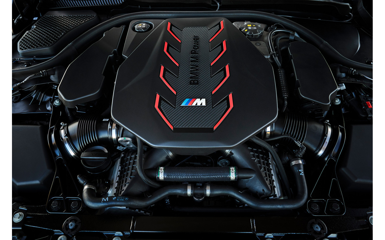 BMW M5ツーリング 新型