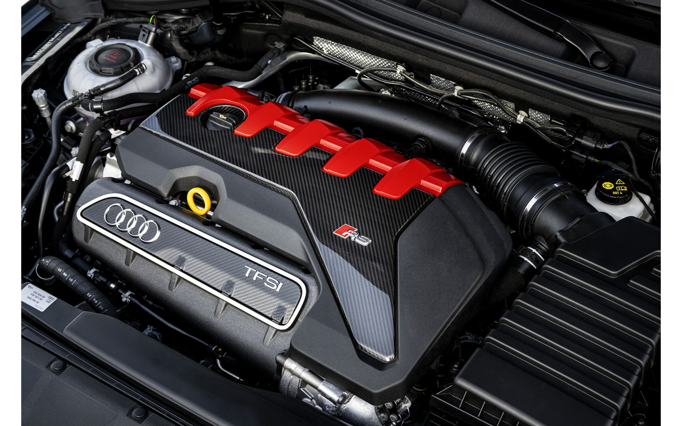 アウディ RS 3 新型