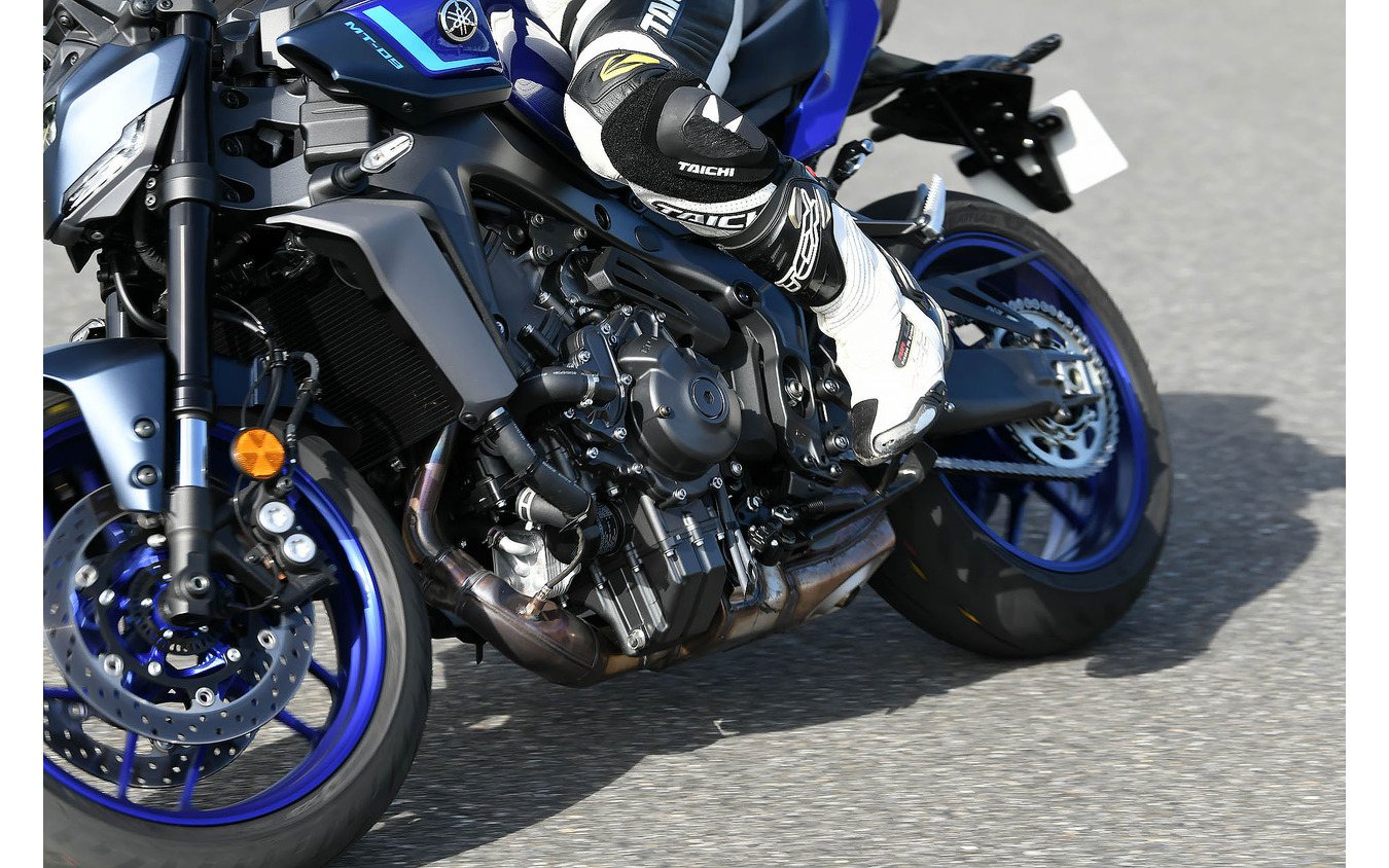 シフトペダルがないヤマハ MT-09 Y-AMT