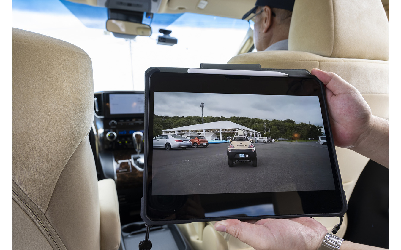 docomo in Car Connectを契約していれば最大5台までWi-Fi接続が可能となる