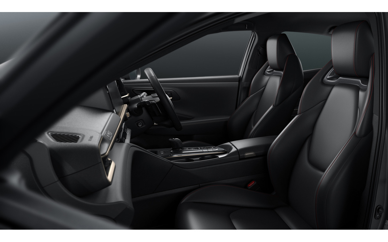 トヨタ クラウン SPORT RS THE LIMITED-MATTE METAL