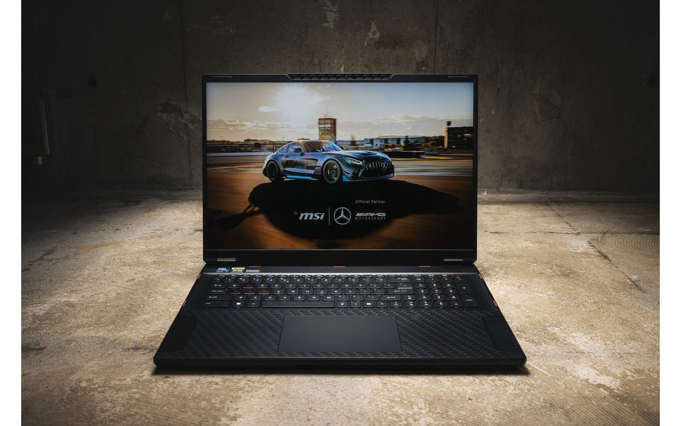 MSI『Stealth 18 Mercedes-AMG Motorsport A1Vシリーズ』